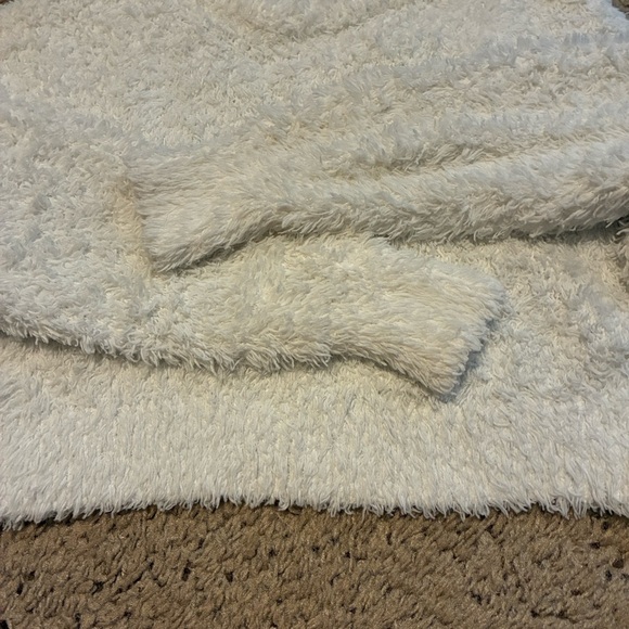 Twik Off-White Fuzzy Crew Neck Crop Sweater - Picture 5 of 9